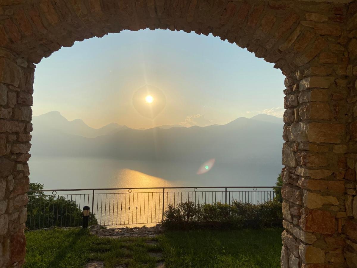 La Casa Di Pericle Aparthotel Brenzone sul Garda Exterior photo